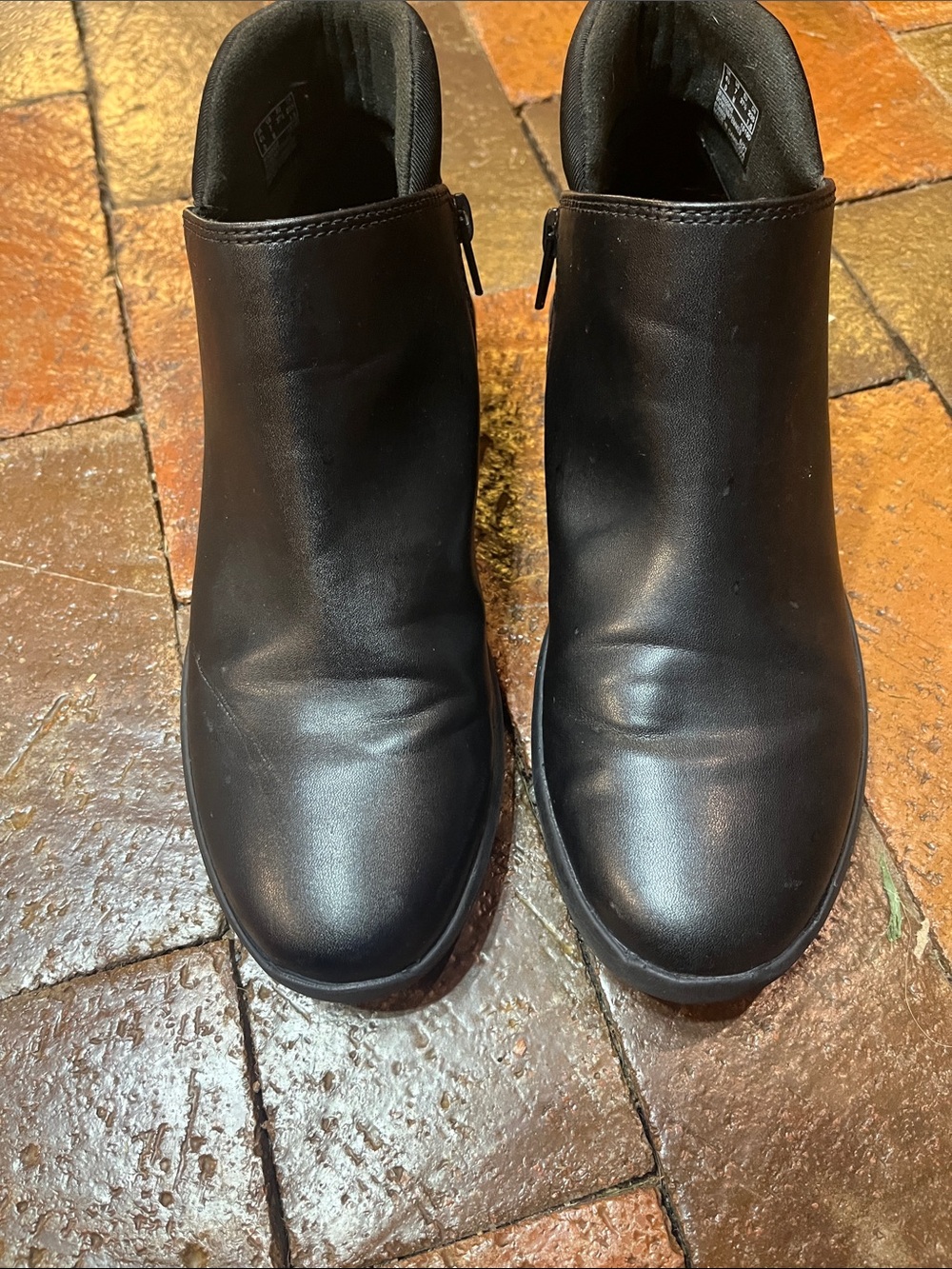Clarks 7M waterproof ankle boots 3259